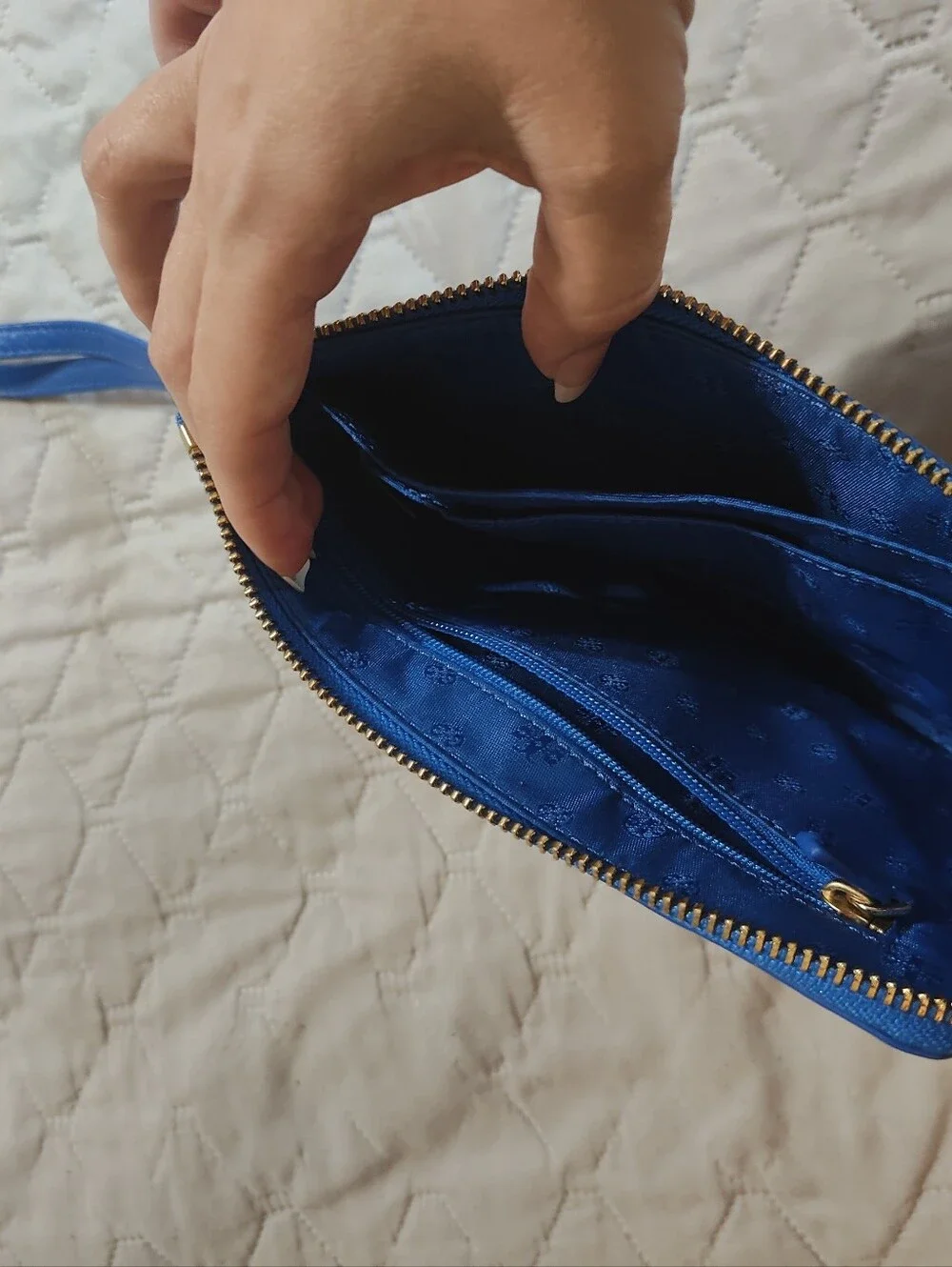 Tory Burch Blue Pebble Leather L-Zip Wristlet Wallet